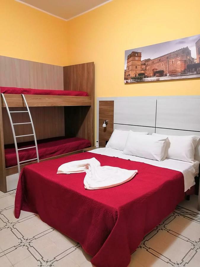 Fratelli Clemente Spa And Hotel カステルヴェトラーノ エクステリア 写真